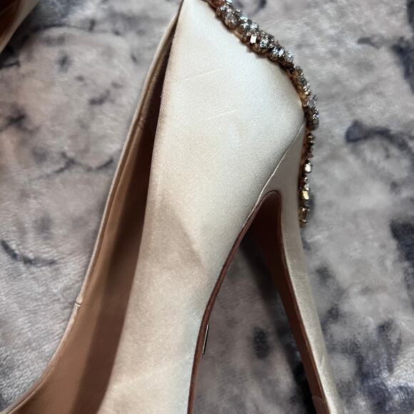 Badgley Mischka Kiara Embellished Peep-toe Pump Sz 8.5M - Picture 2 of 7